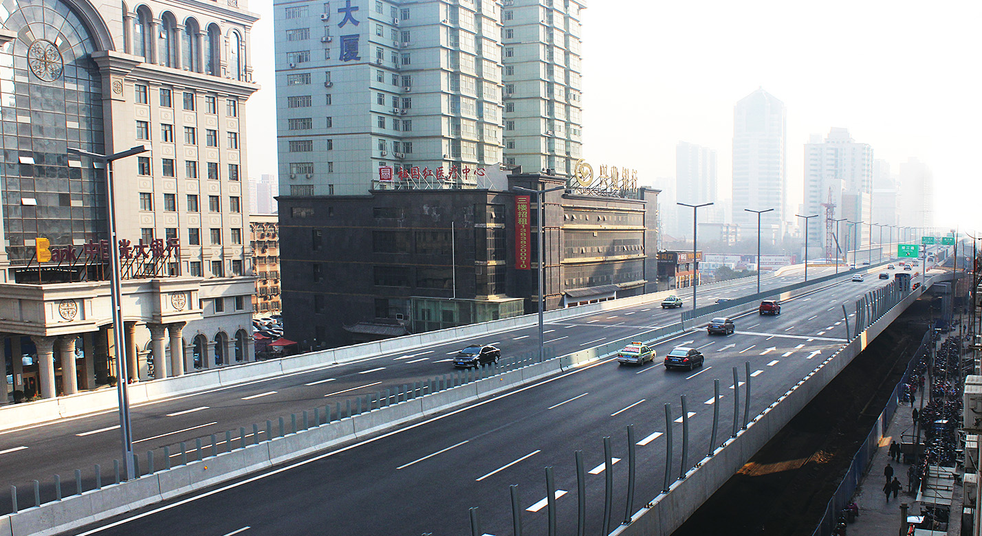 zhengzhou nongye road brt (bus rapid transit)